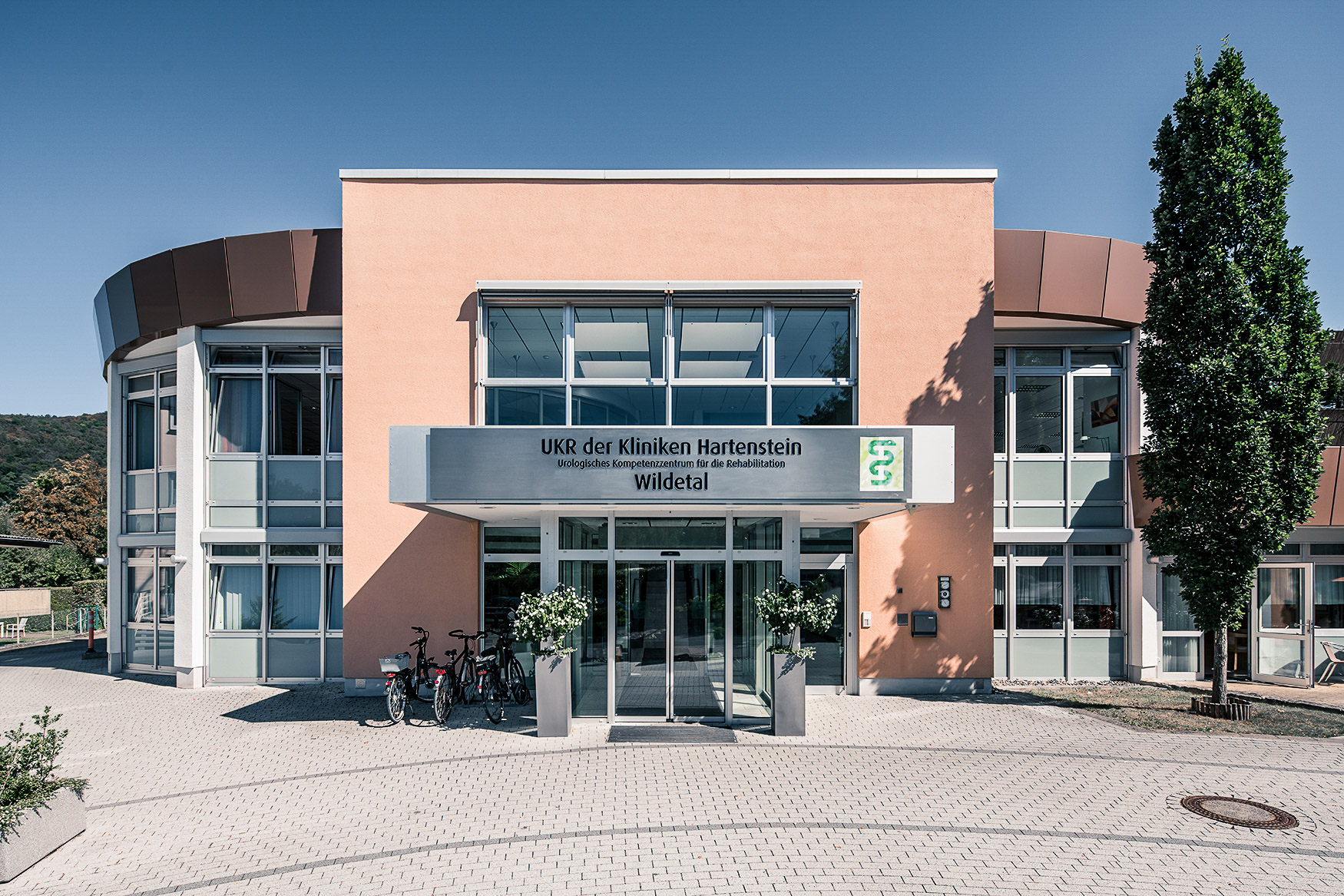 Eingang UKR Klinik Wildetal
